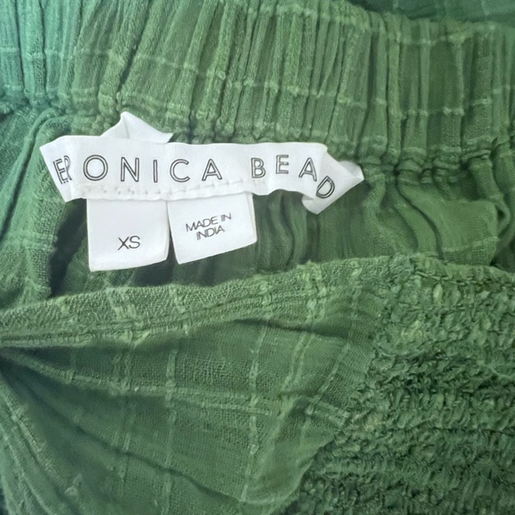 VERONICA BEARD
McKinney Forest Green Tie Back Dress
$398 - Picture 7 of 7